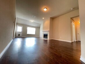 452 Chisholm Trail in Justin, TX - Building Photo - Building Photo