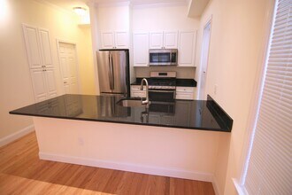 15 Langdon St, Unit 1 in Cambridge, MA - Building Photo - Building Photo