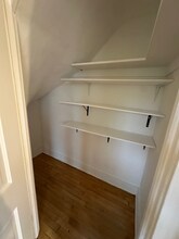 2527 S Howell Ave, Unit 2527 Lower in Milwaukee, WI - Foto de edificio - Building Photo