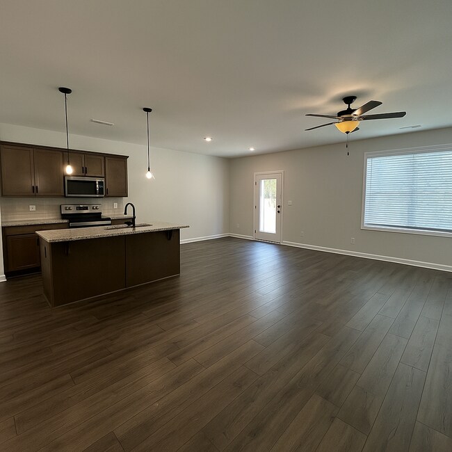 127 Calluna Dr in Clayton, NC - Building Photo - Building Photo