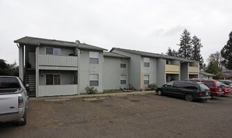 2622 Main St in Forest Grove, OR - Building Photo