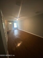 8465 McGirts Village Ln in Jacksonville, FL - Building Photo - Building Photo