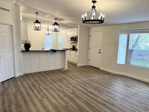 213 Sheltie Ln in Enoch, UT - Building Photo - Building Photo
