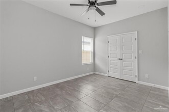 803 Sugar Gdn Dr in Pharr, TX - Building Photo - Building Photo