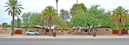 2643 E Fort Lowell Rd-Unit -2643 Ft Lowell in Tucson, AZ - Building Photo - Building Photo