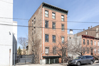 427 Jersey Ave in Jersey City, NJ - Foto de edificio - Building Photo