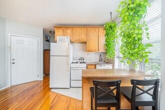 734 Adams St in Hoboken, NJ - Building Photo - Building Photo