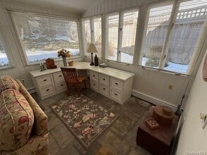 225 Christian Ave in Stony Brook, NY - Building Photo - Building Photo