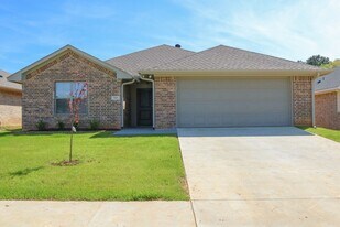 5421 Meadow Ridge Dr in Flint, TX - Building Photo