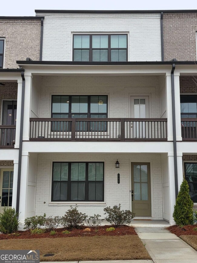 property at 140 Harlow Cir