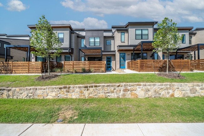 property at 917 Emerling Dr