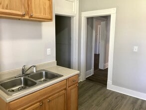 213 C St in Lynchburg, VA - Building Photo - Building Photo