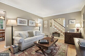 900 N Livingston St in Arlington, VA - Building Photo - Building Photo