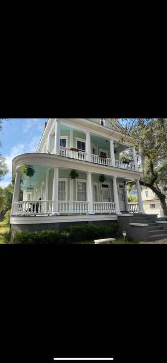 115 W 36th St in Savannah, GA - Foto de edificio