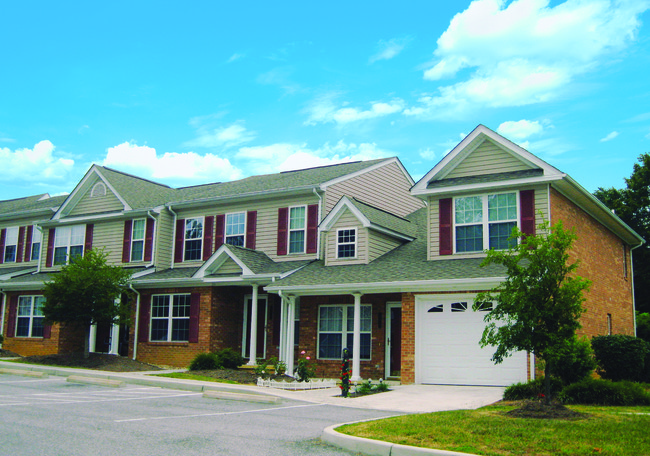 Heather Glen Apartments in Radford, VA - Building Photo - Building Photo