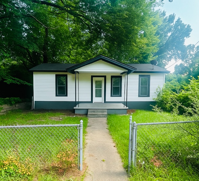 property at 1801 Plant St