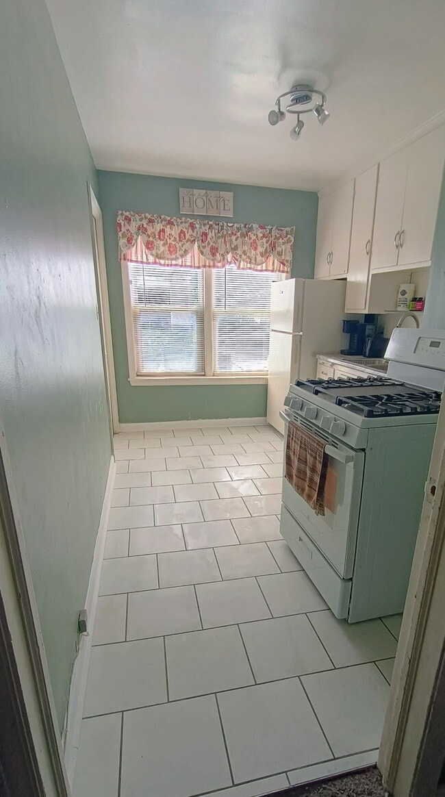 6107 W Center St, Unit #2