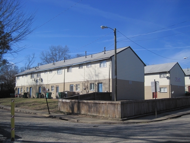 Lynnhaven Apartments in Richmond, VA - Building Photo - Building Photo