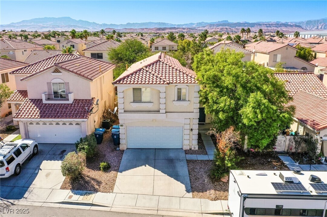 7461 Mission Palm St in Las Vegas, NV - Building Photo