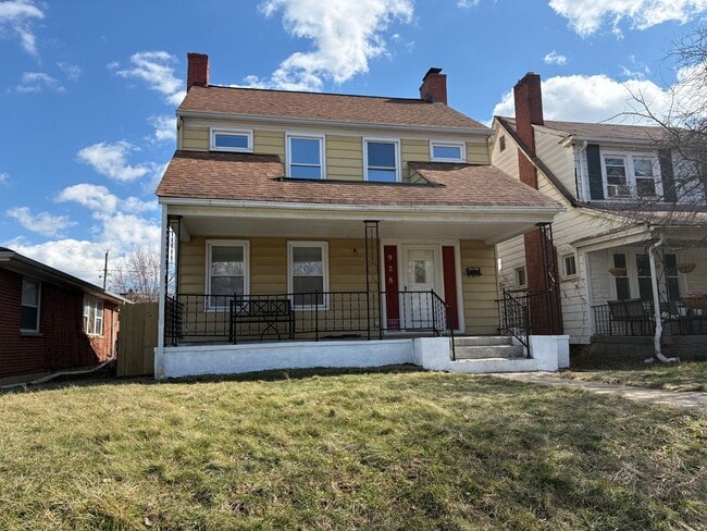 property at 928 S 18th St