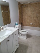 5375 Ortega Farms Blvd, Unit 512 in Jacksonville, FL - Building Photo - Building Photo