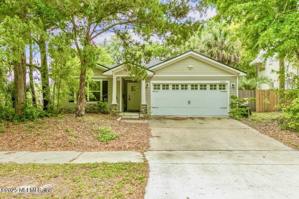 2235 Bayview Rd in Jacksonville, FL - Building Photo