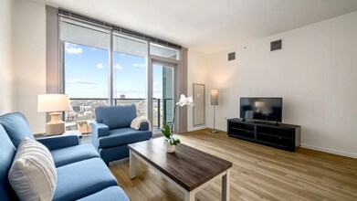 3764 N Halsted St in Chicago, IL - Building Photo - Building Photo