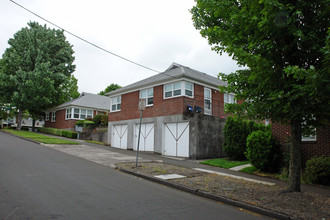 1302-1318 SE 26th in Portland, OR - Building Photo - Building Photo