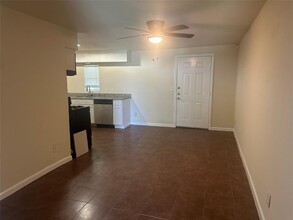 4115 Dacca Dr in Houston, TX - Building Photo - Building Photo