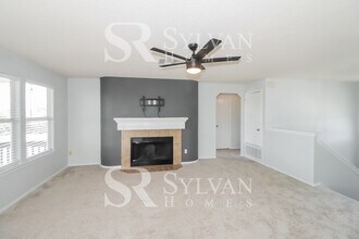 4206 Glendale Ln in Lago Vista, TX - Building Photo - Building Photo