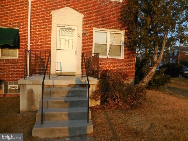 7801 Hillsway Ave in Parkville, MD - Building Photo - Building Photo