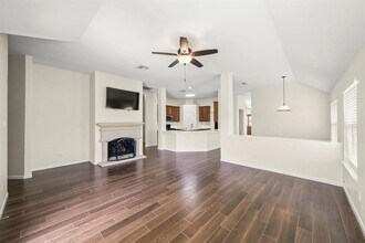 2203 Falcon Knoll Ln in Katy, TX - Building Photo - Building Photo