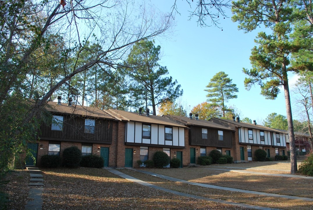 Brookwood Apartments in Hattiesburg, MS - Foto de edificio