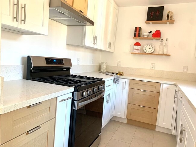 property at 11138 Aqua Vista St