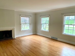 537 N Washington St in Hinsdale, IL - Building Photo - Building Photo