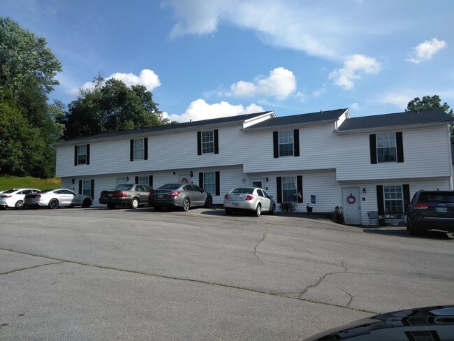Antioch Landing in Johnson City, TN - Building Photo - Building Photo