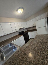 1240 Sampson St in Des Moines, IA - Building Photo - Building Photo