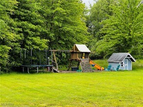 7771 Wilmetta Ave in Orwell, OH - Foto de edificio - Building Photo