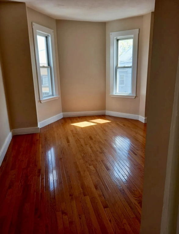 property at 11 Hutchinsons Ct