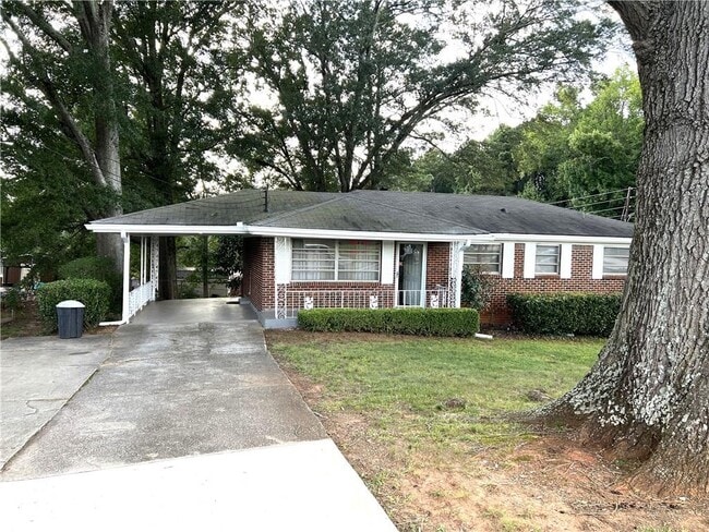 2167 Wallingford Dr in Decatur, GA - Building Photo - Building Photo