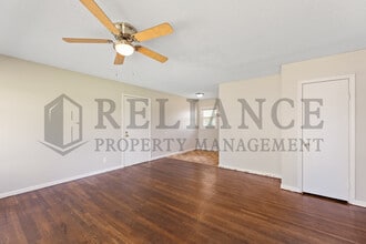 7429 W Frazier Ln in Wichita, KS - Building Photo - Building Photo