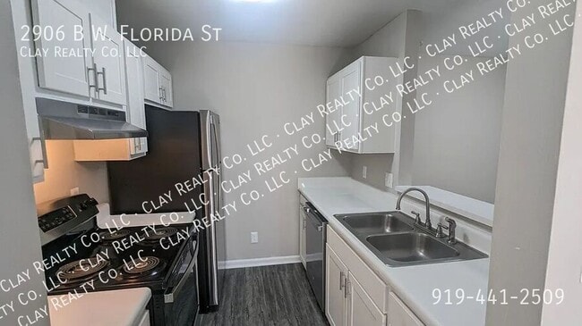 2906 W Florida St in Greensboro, NC - Building Photo - Building Photo