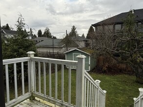 732 Mars St in Coquitlam, BC - Building Photo - Building Photo