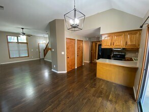 2203 Breckenridge Dr in Lawrence, KS - Building Photo - Building Photo