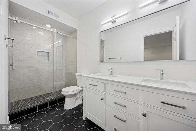 838 S 51st St in Philadelphia, PA - Building Photo - Building Photo