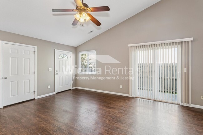 1346 N Curtis Ct in Wichita, KS - Building Photo - Building Photo