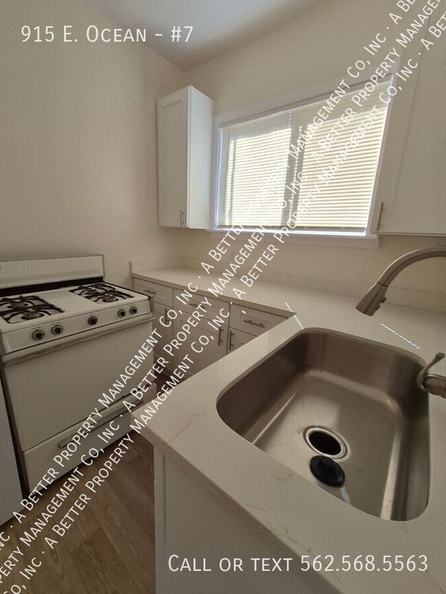 915 E Ocean Blvd in Long Beach, CA - Building Photo - Building Photo