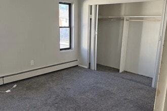 The Valerie in Wollaston, MA - Foto de edificio - Building Photo