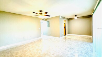 4795 S Texas Ave in Orlando, FL - Building Photo - Building Photo