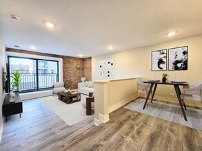1214 N La Salle Dr, Unit D2 in Chicago, IL - Foto de edificio - Building Photo